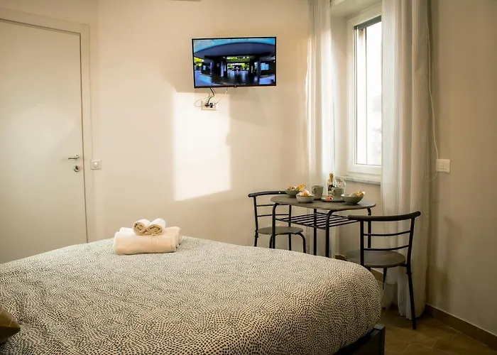 Gelso Rosso Oda ve Kahvaltı 3*